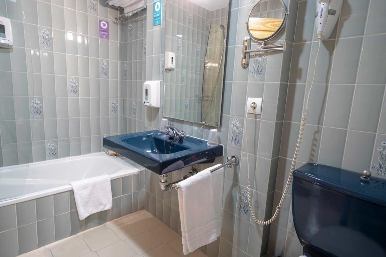 Hotel Alda ทอร์เดซียัส ภายนอก รูปภาพ